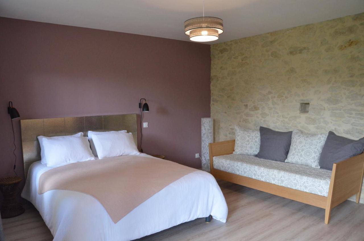 Bed and Breakfast Au Petit Grain Coutures  Exterior foto